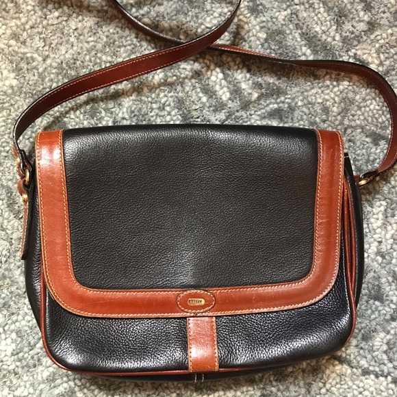 Excellent Condition Bally Italy Navy/Brown Pebbled Leather Shoulder Bag Purse - Picture 3 of 10